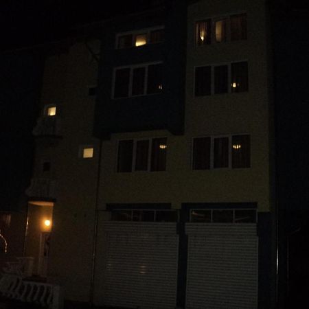 Hotel Materhorn Razlog Exteriör bild